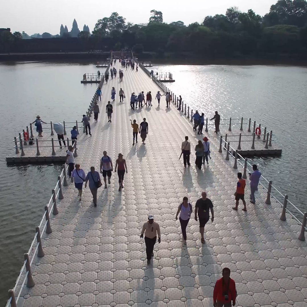 Pourquoi choisir les systèmes flottants Candock pour la construction de votre pont flottant