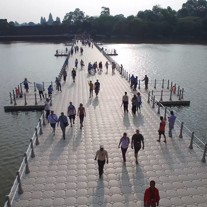Pourquoi choisir les systèmes flottants Candock pour la construction de votre pont flottant