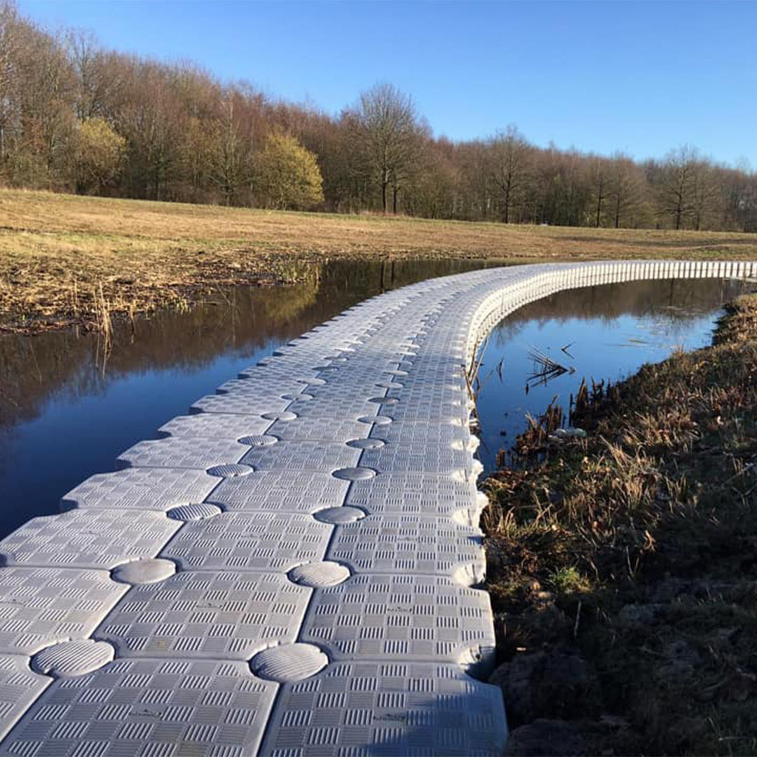 Pourquoi choisir les systèmes flottants Candock pour la construction de votre pont flottant