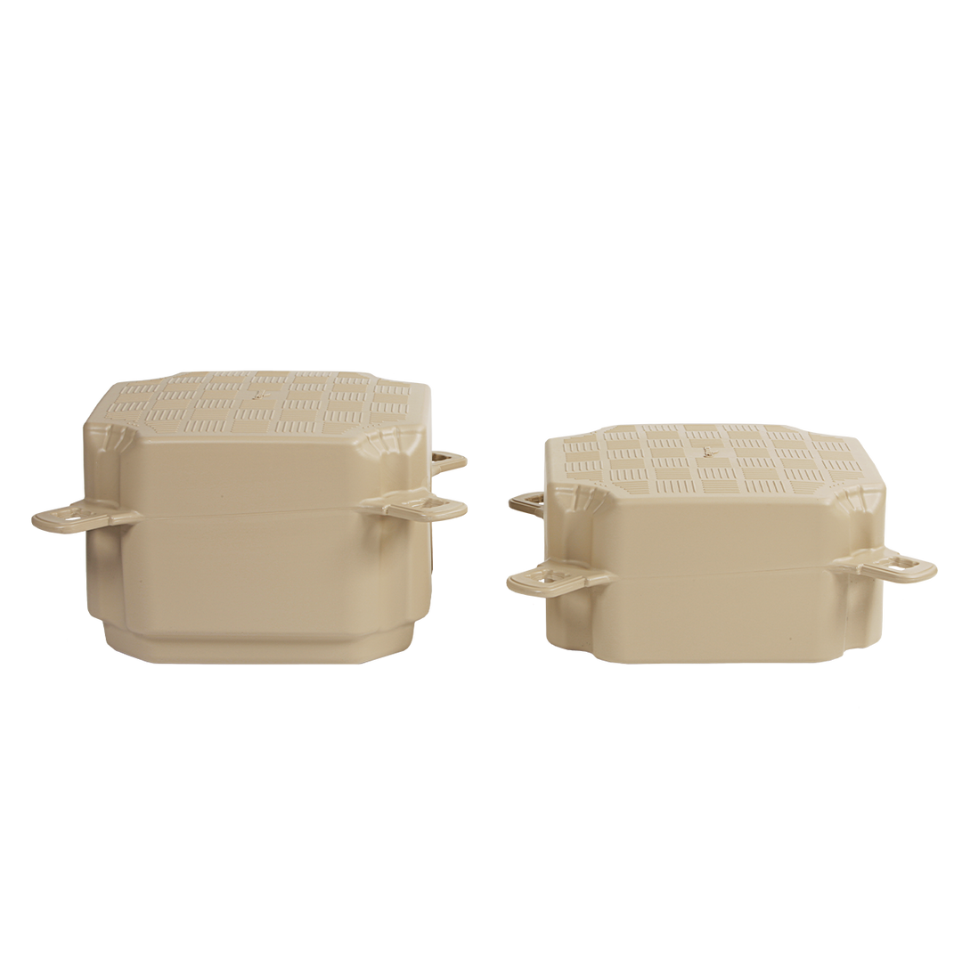 Candock Low Profile Cube - Designed for easy boarding and floating docks. Made from HDPE with anti-skid surface, 48x48 cm, height 23 cm. Supports up to 110 lbs per cube, available in beige and grey.